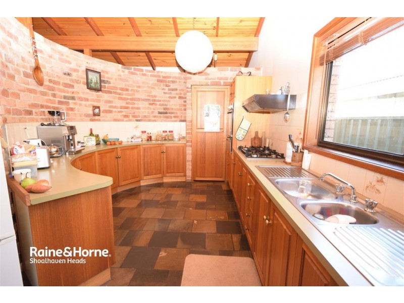 43 Shackleton Street, Shoalhaven Heads NSW 2535