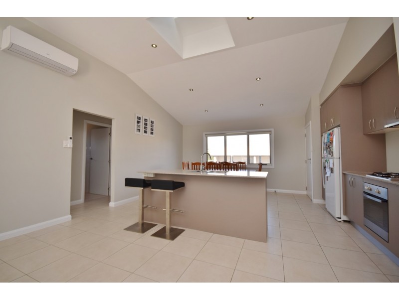 6/14 Goonawarra Drive, Sussex Inlet NSW 2540