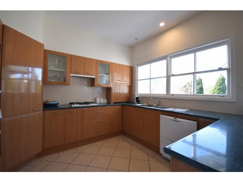 6 Lebene Grove, Cambewarra NSW 2540