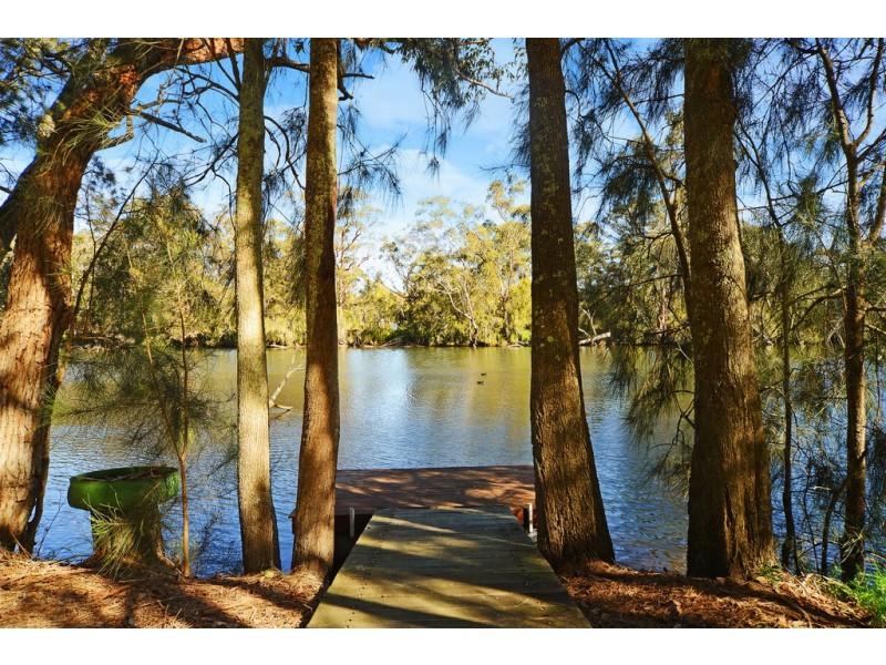 7 Bottle Brush Avenue, Wandandian NSW 2540