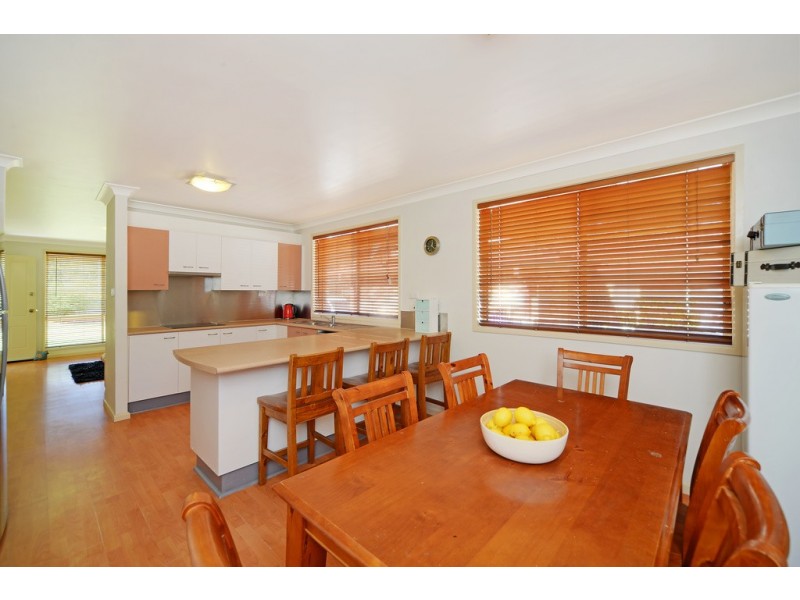 7 Bottle Brush Avenue, Wandandian NSW 2540