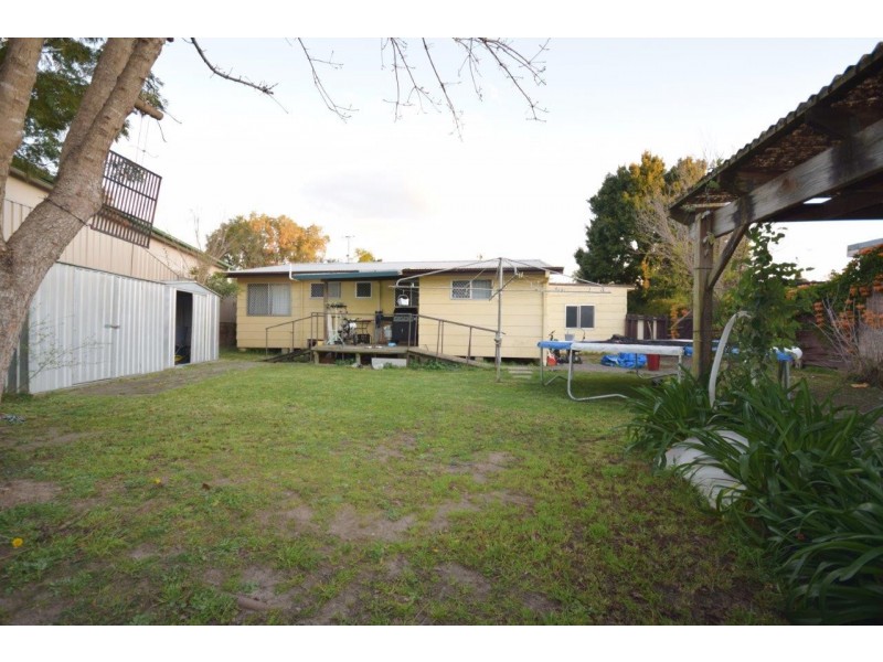 31 Ernest Street, Nowra NSW 2541