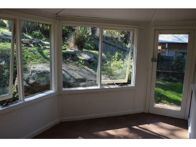 37 Tarawara Street, Bomaderry NSW 2541