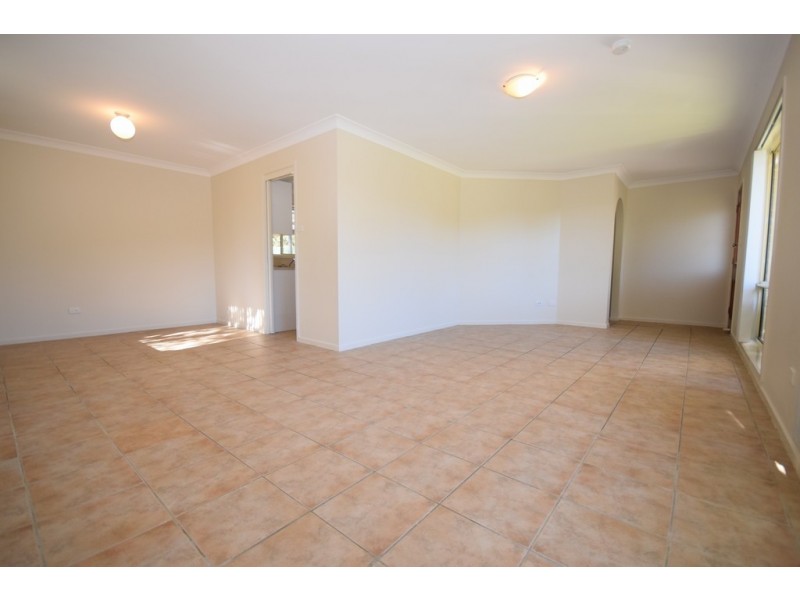 6 Isa Road, Worrigee NSW 2540