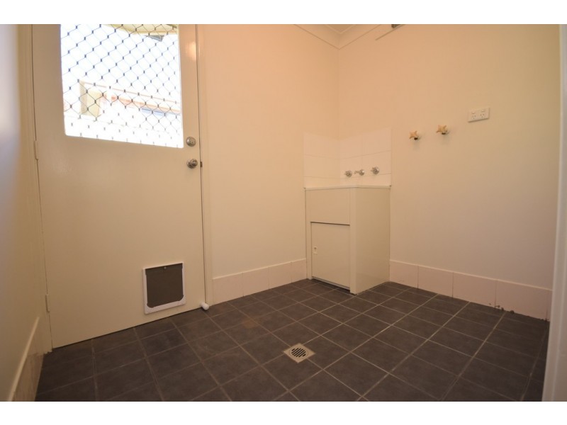 6 Isa Road, Worrigee NSW 2540
