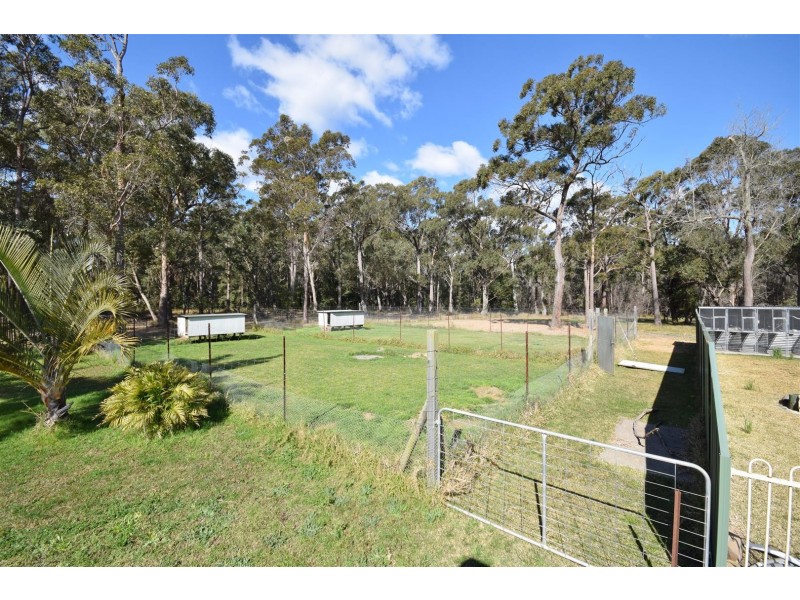 28 Bellabimbi Way, Basin View NSW 2540