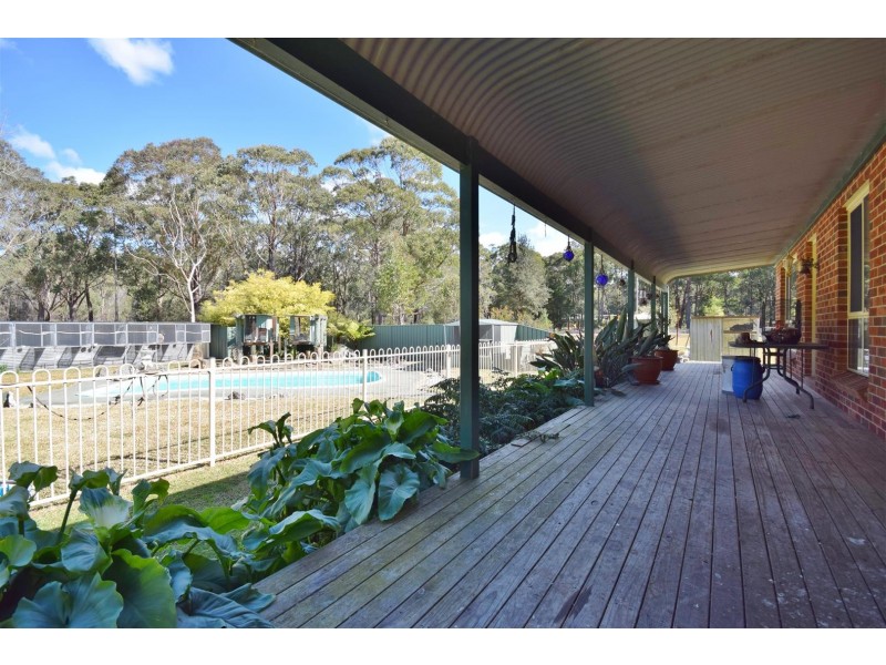 28 Bellabimbi Way, Basin View NSW 2540