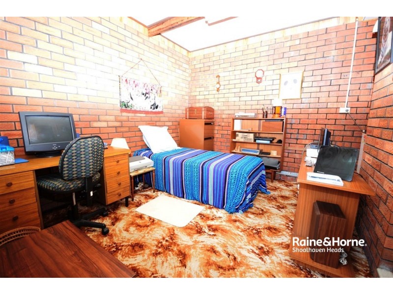 33 Amundsen Avenue, Shoalhaven Heads NSW 2535