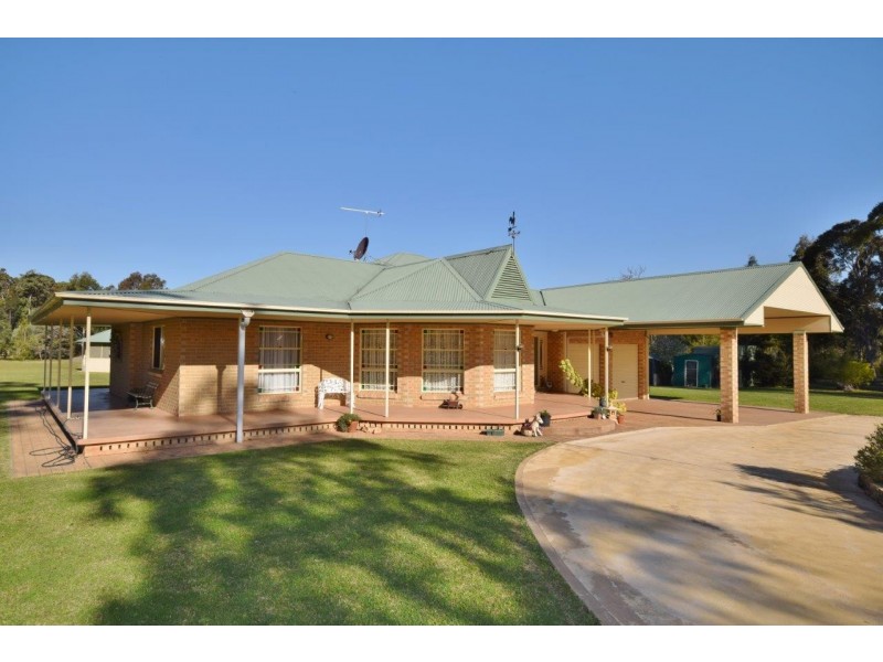 192 Hames Road, Nowra Hill NSW 2540