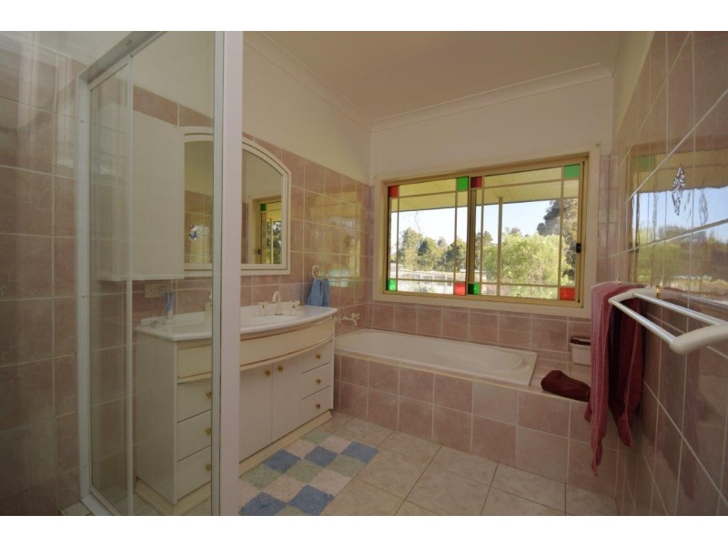 192 Hames Road, Nowra Hill NSW 2540