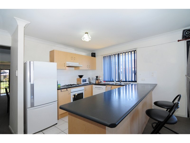 14 Guinea Flower Cres, Worrigee NSW 2540