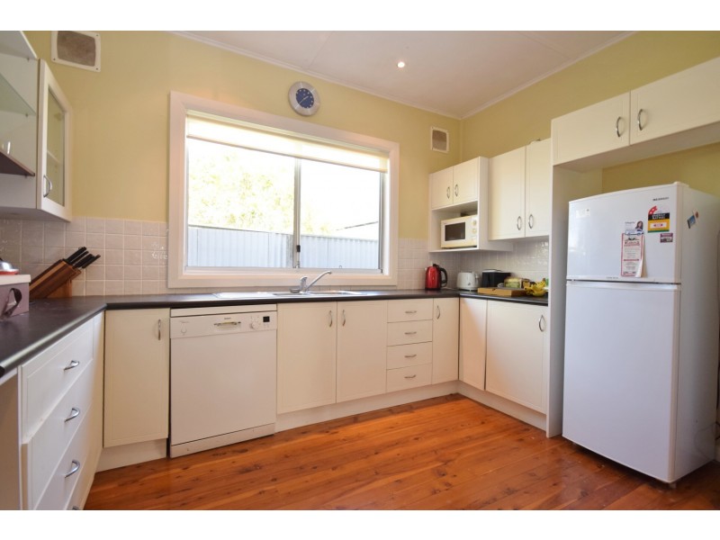 23 Spring Street, Nowra NSW 2541