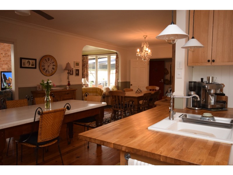 18 Maclean Street, Nowra NSW 2541