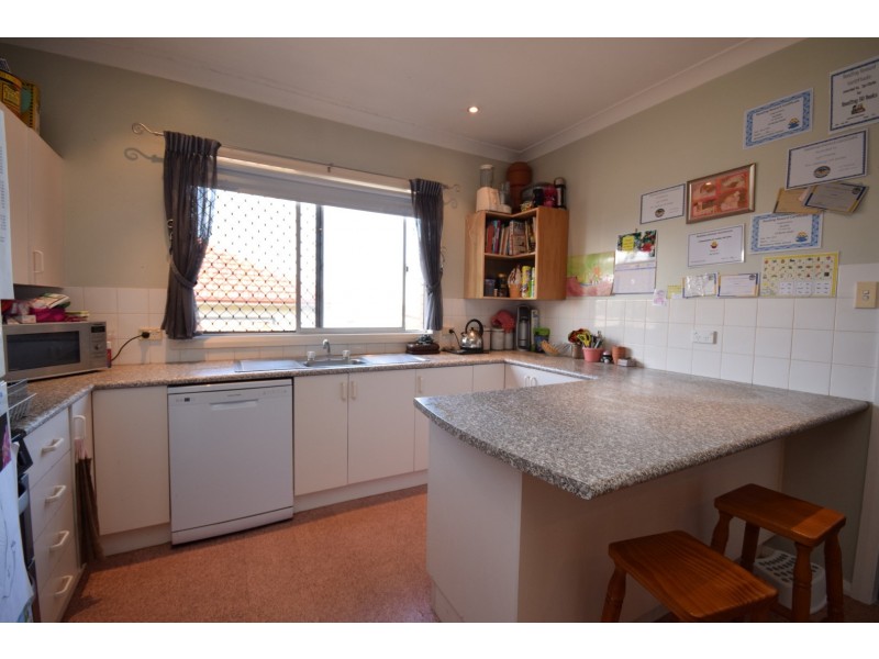 22 Cambewarra Road, Bomaderry NSW 2541