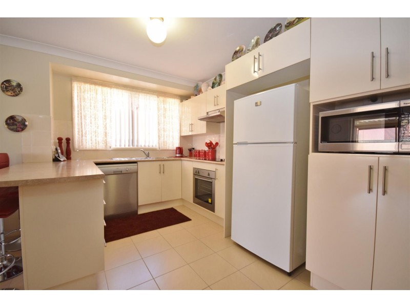 11 Neptune Place, Worrigee NSW 2540