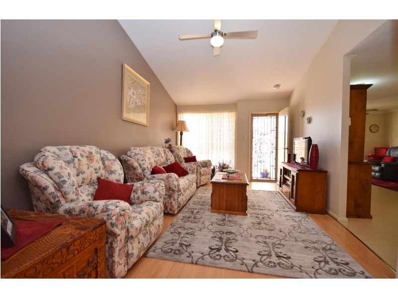 11 Neptune Place, Worrigee NSW 2540