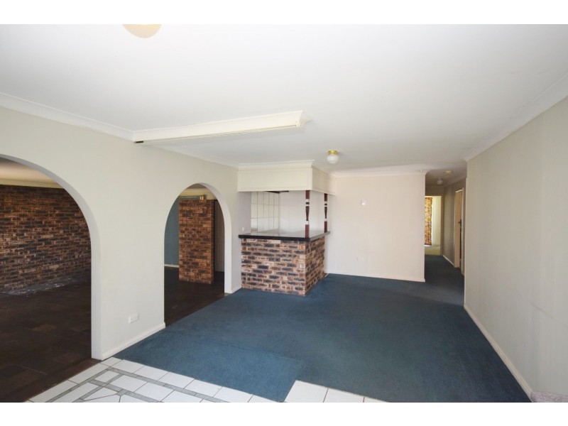 166 Wallace Street, Nowra NSW 2541