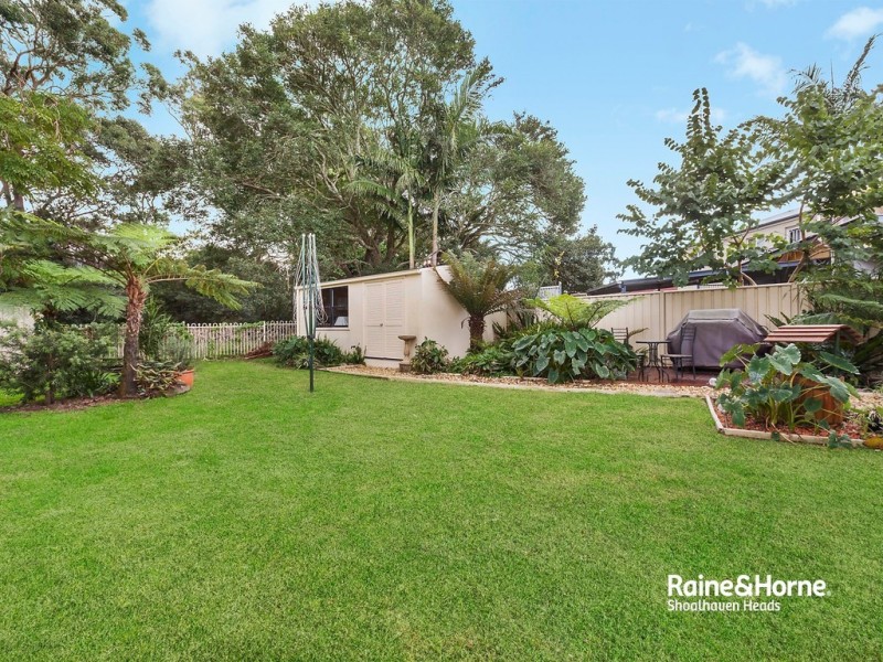 61 Hay Avenue, Shoalhaven Heads NSW 2535