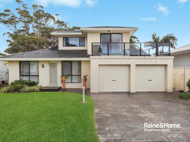 61 Hay Avenue, Shoalhaven Heads NSW 2535