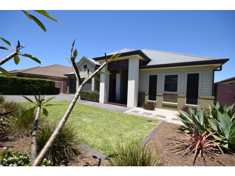 11 Lacebark Grove, Worrigee NSW 2540