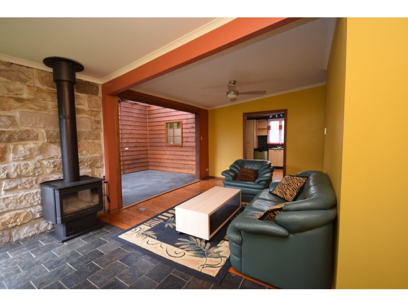 8 Forsyth street, Terara NSW 2540