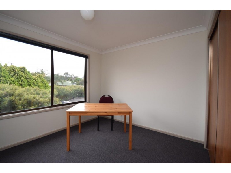20 Albatross Road, Nowra NSW 2541