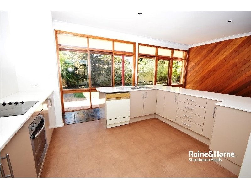 12 Gerroa Road, Shoalhaven Heads NSW 2535