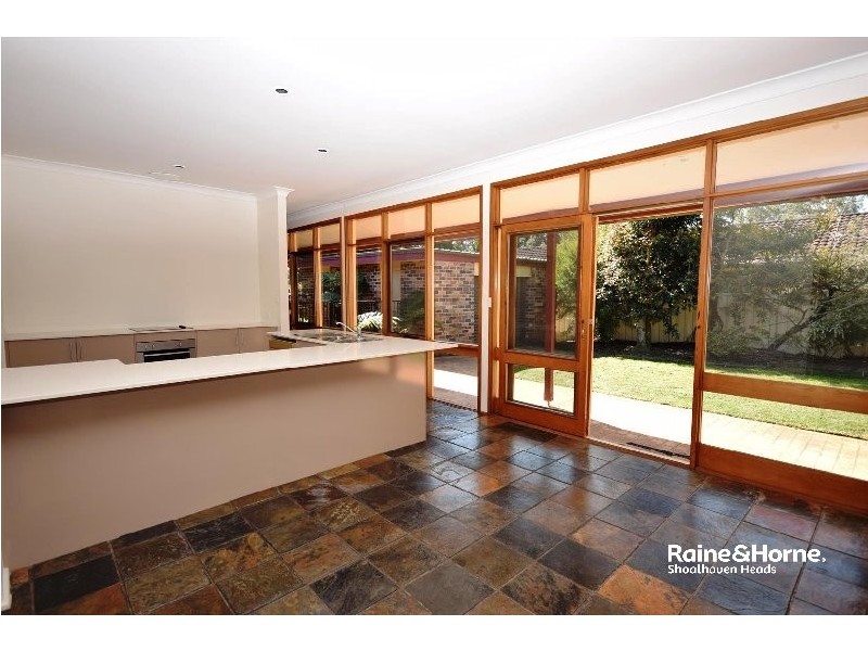 12 Gerroa Road, Shoalhaven Heads NSW 2535