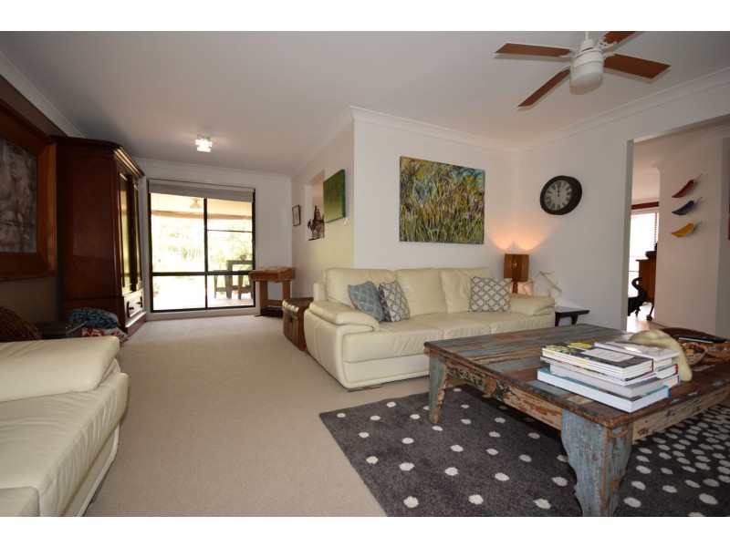 42 Worrigee Road, Worrigee NSW 2540