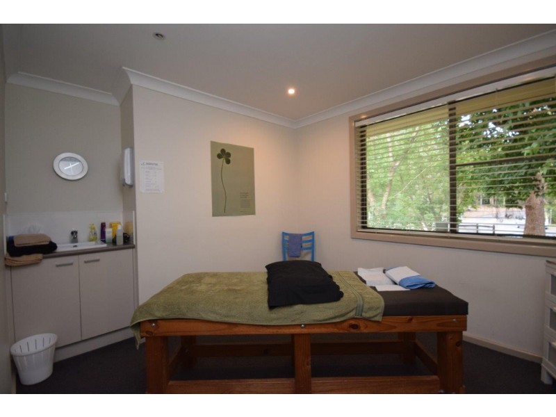 20 Albatross Road, Nowra NSW 2541