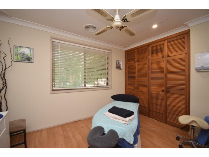 20 Albatross Road, Nowra NSW 2541