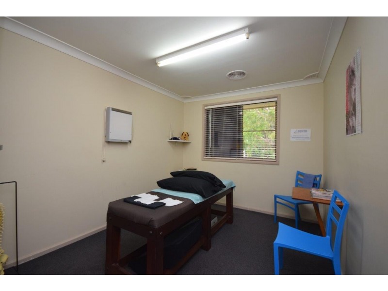 20 Albatross Road, Nowra NSW 2541