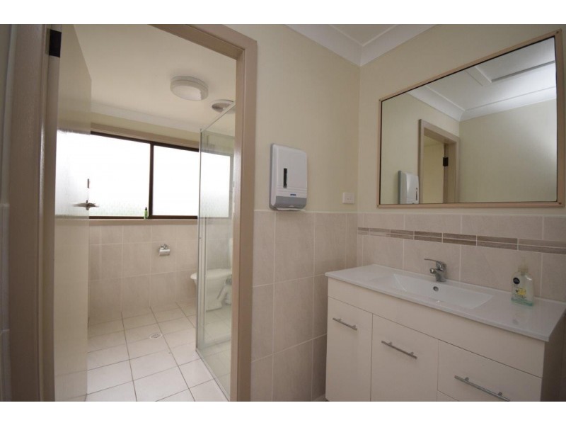 20 Albatross Road, Nowra NSW 2541