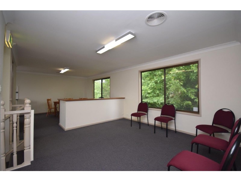 20 Albatross Road, Nowra NSW 2541