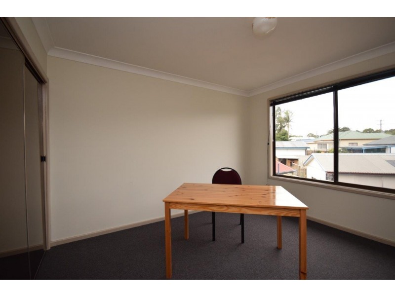20 Albatross Road, Nowra NSW 2541
