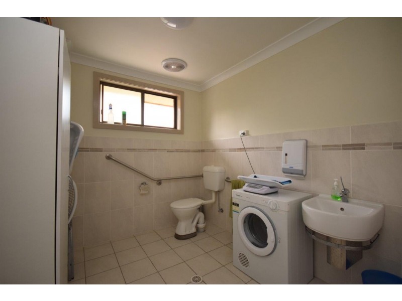 20 Albatross Road, Nowra NSW 2541