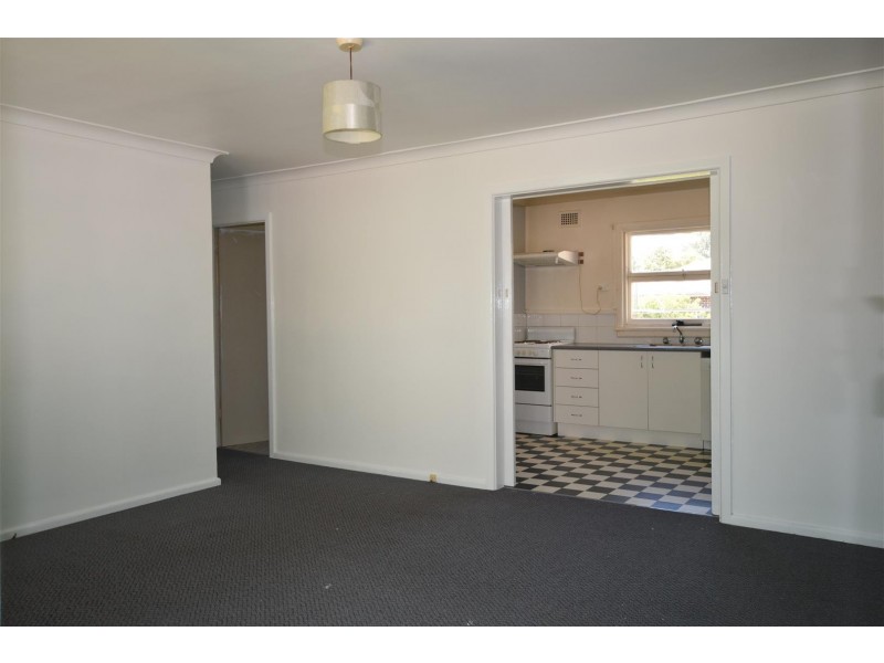 142 Plunkett Street, Nowra NSW 2541