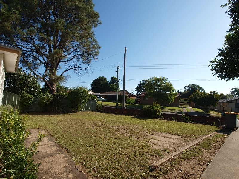 62 Meroo Road, Bomaderry NSW 2541