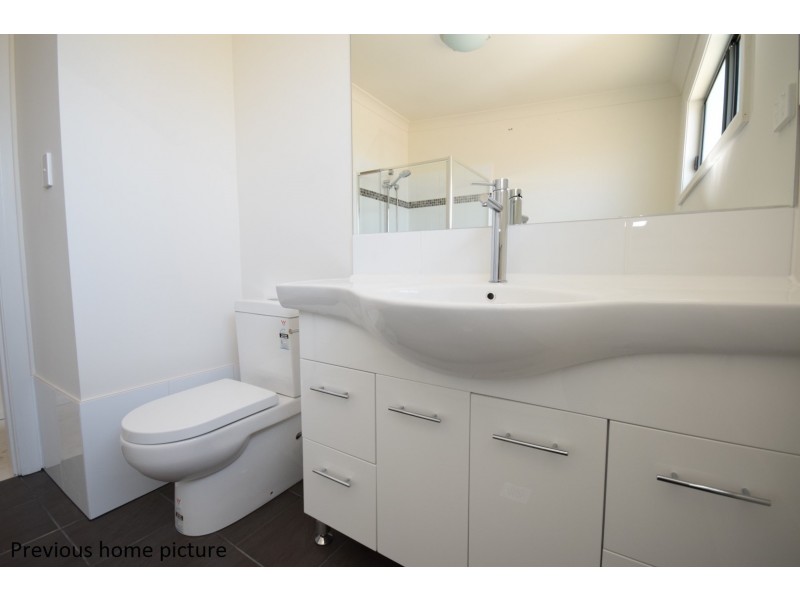 2/25 Royal Street, Worrigee NSW 2540