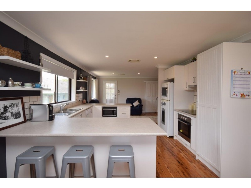 12 McMahons Road, North Nowra NSW 2541