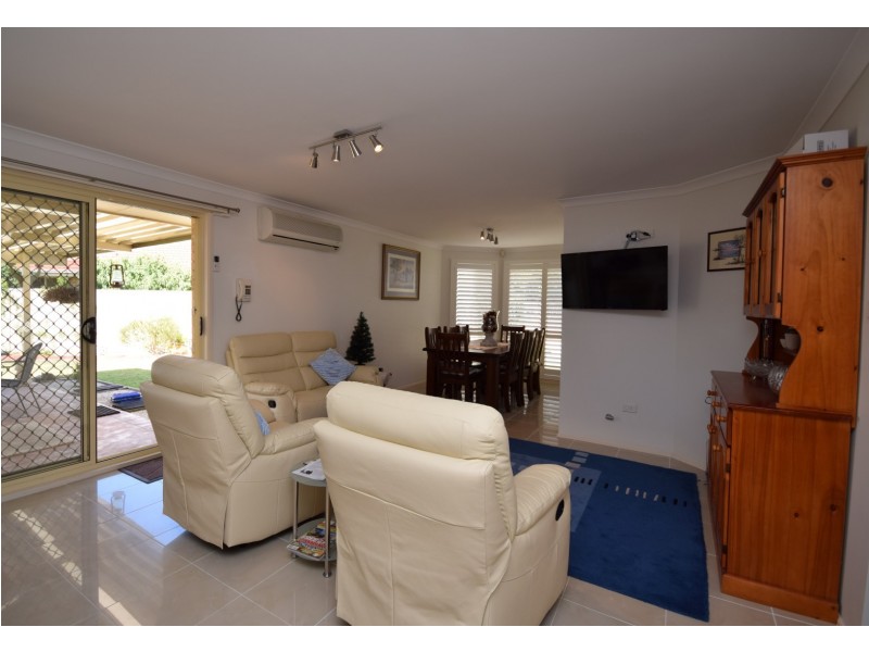 3 Kardella Avenue, Nowra NSW 2541
