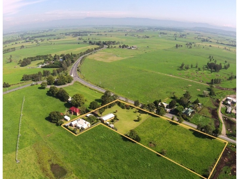 890 Greenwell Point Road, Pyree NSW 2540