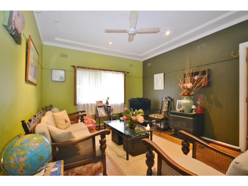 42 Bunberra Street, Bomaderry NSW 2541