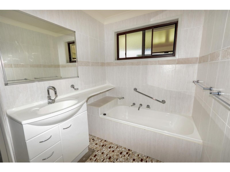 8 Meehan Avenue, Shoalhaven Heads NSW 2535