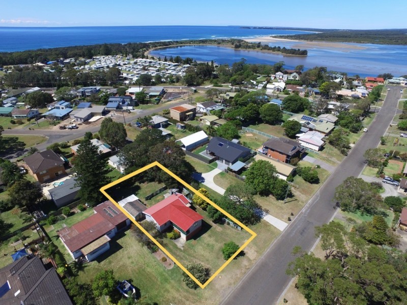 16 Bolt Street, Shoalhaven Heads NSW 2535