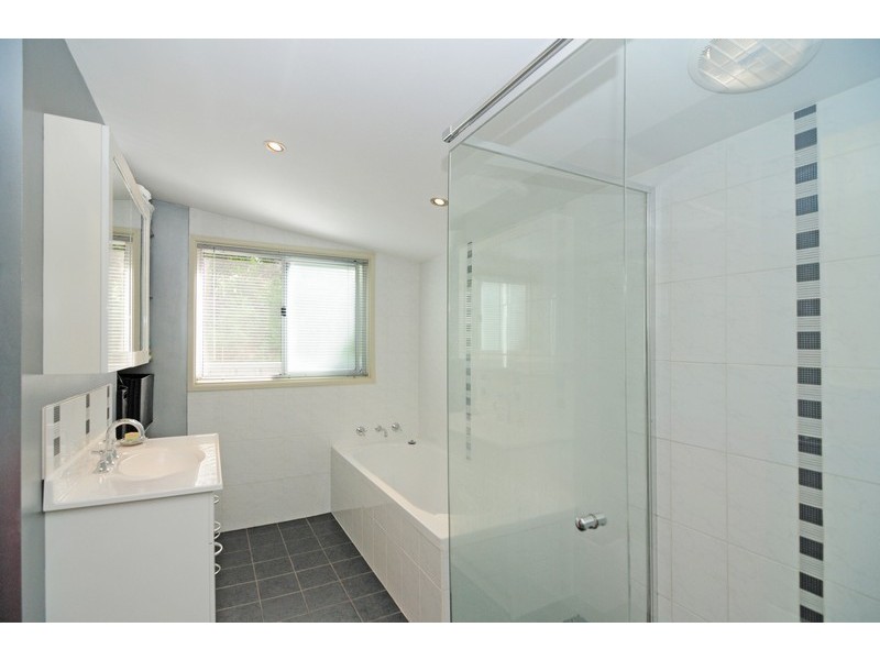 21 Page Avenue, North Nowra NSW 2541