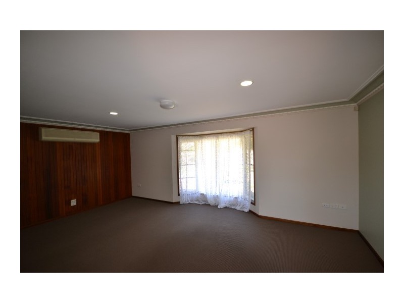 25 Greenwell Point Road, Nowra NSW 2541