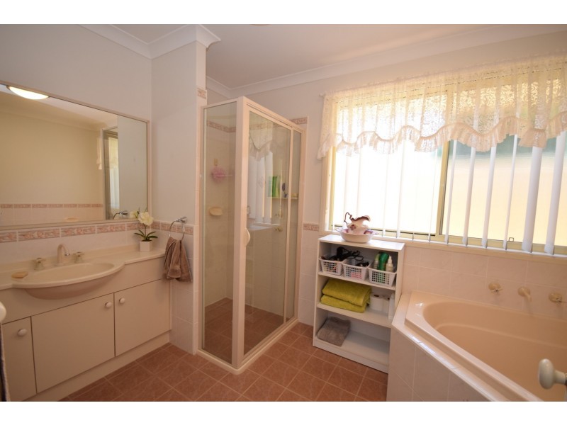 3 Kardella Avenue, Nowra NSW 2541