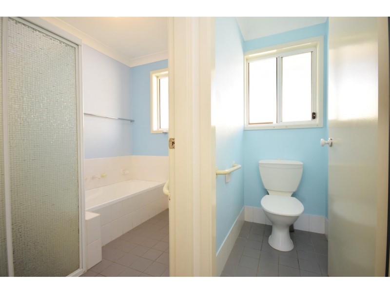 3 Riverside Esplanade South, Basin View NSW 2540