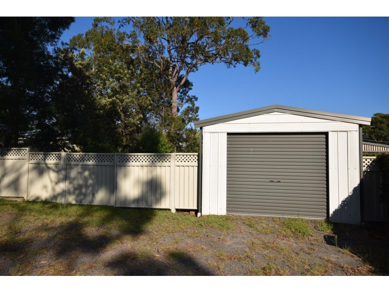 3 Riverside Esplanade South, Basin View NSW 2540